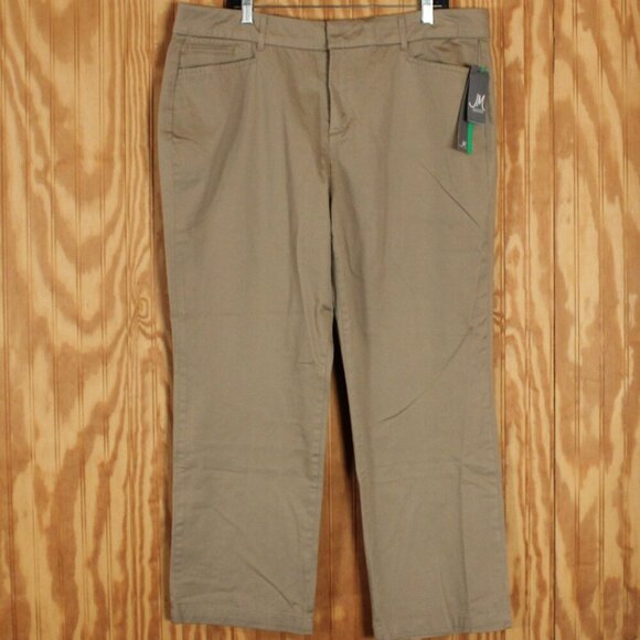 NWT JM Collection Woman Petite Khaki Pants - Size 18WP - Picture 1 of 13